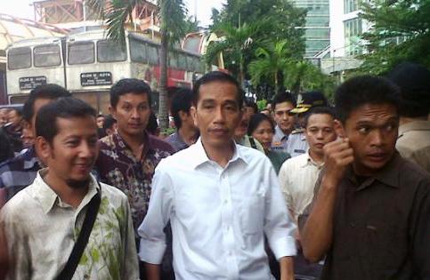 Jokowi: Pedagang Kaki 5 Blok M akan Dipindah ke Mal